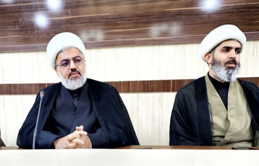 لامرد دارالمقاومت و مشهد الشهدای فارس است